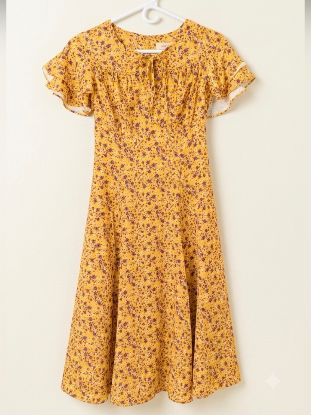 Timeless London Yellow Floral Keyhole Tie Flutter Sleeve Midi Dress (US 4)